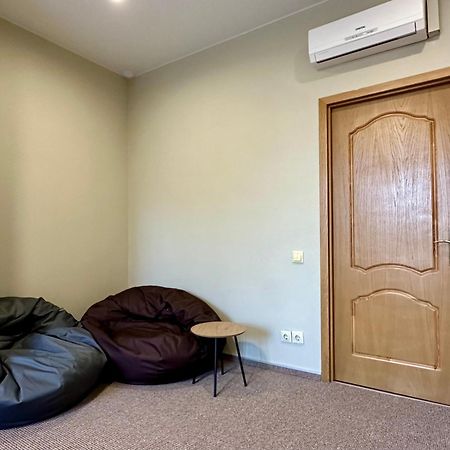 4Room Hostel Kiev Exteriör bild