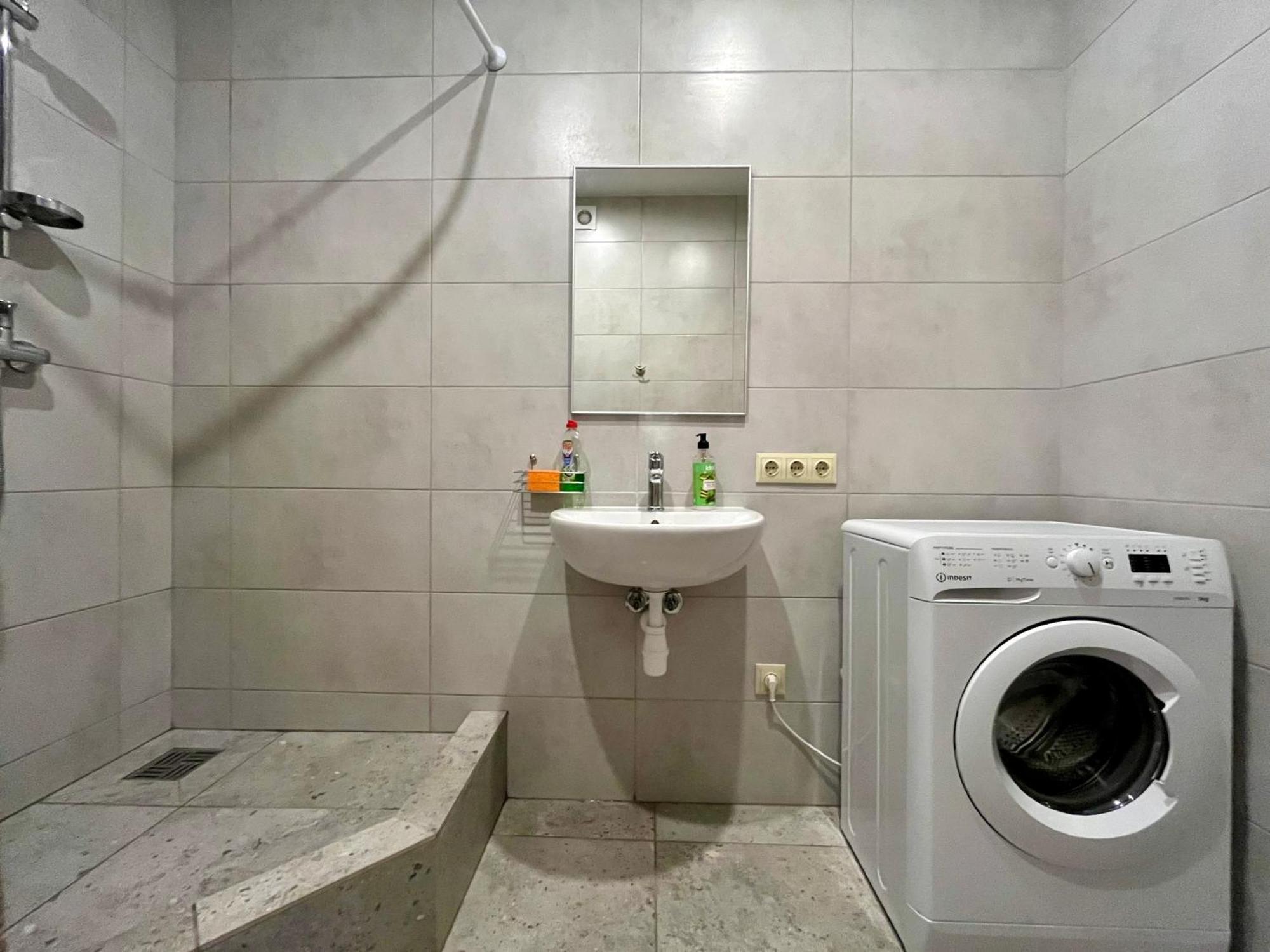 4Room Hostel Kiev Exteriör bild